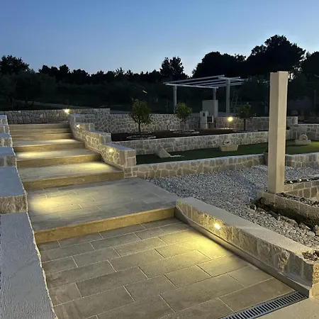 فيلة Maginja سوتيفان