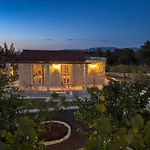 Maginja Villa *