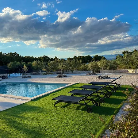 Villa Maginja Sutivan