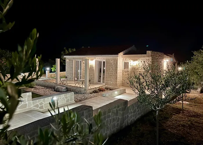 Maginja Villa *